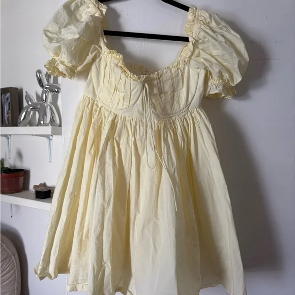 Selkie Bebe seashell dress in dole whip - Picture 1 of 5